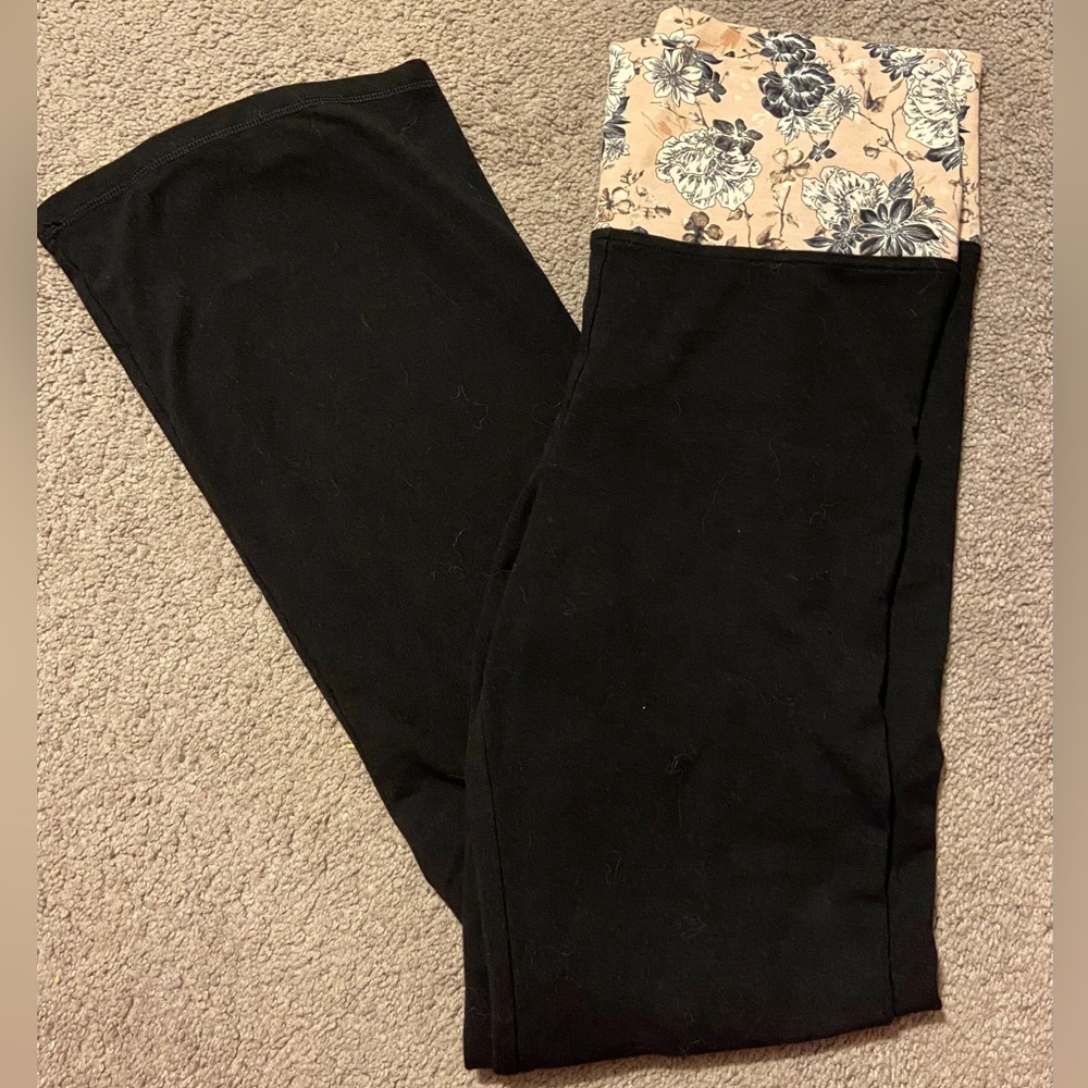 Victoria's Secret Black Leggings with Floral Printed Waistband